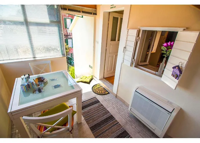 Apartment Viktoria *